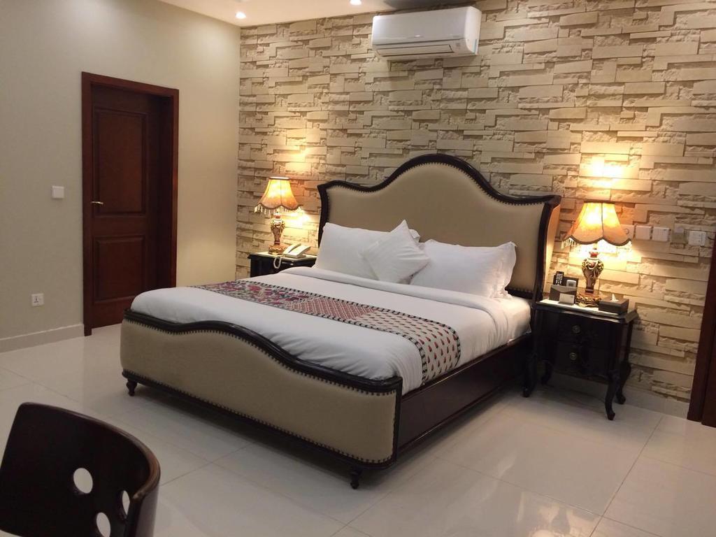 Orchards Cottage Hotel Karachi Exterior photo