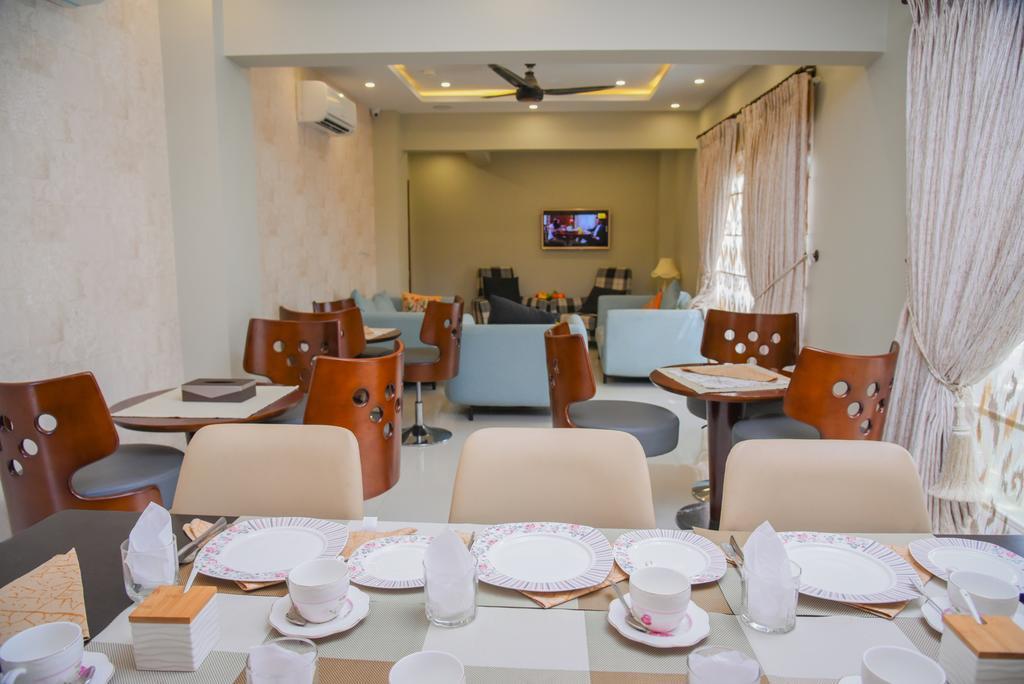 Orchards Cottage Hotel Karachi Exterior photo